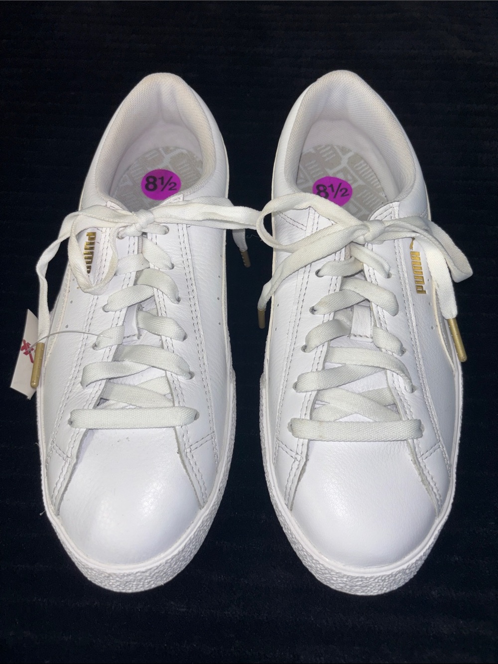 Ladies Sz 8.5 Puma White Low-Top Leather Sneakers with Gold Accents